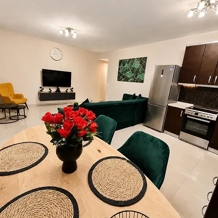 Lirtzis Luxury Apartament Polýgyros